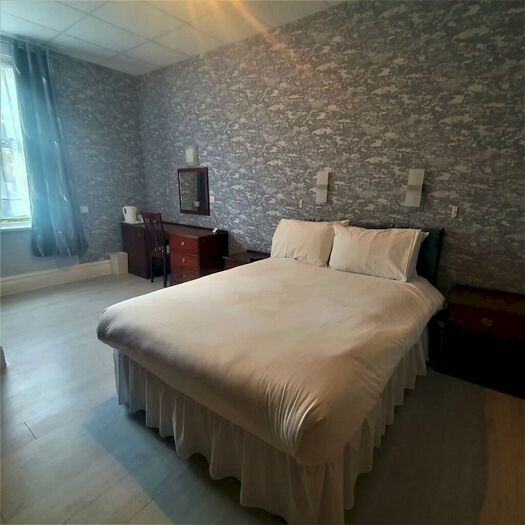 1 Bedroom Hotel Room To Rent In Bath Road, Bournemouth, Dorset, BH1