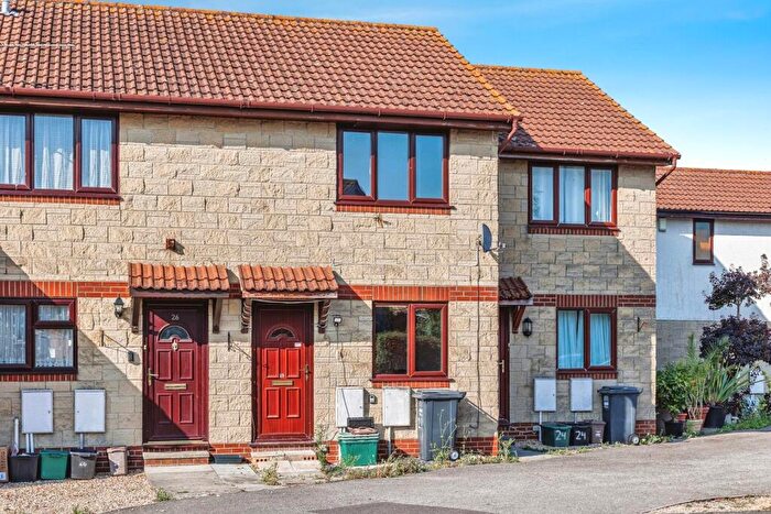 2 Bedroom House For Sale In Appletree Court, Worle, Weston-super-Mare, Somerset, BS22