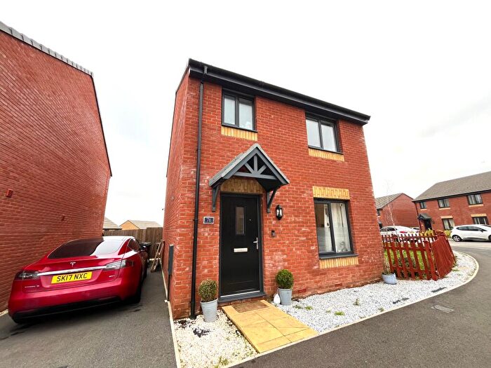 3 Bedroom Detached House To Rent In Roman Avenue, Exeter, EX1