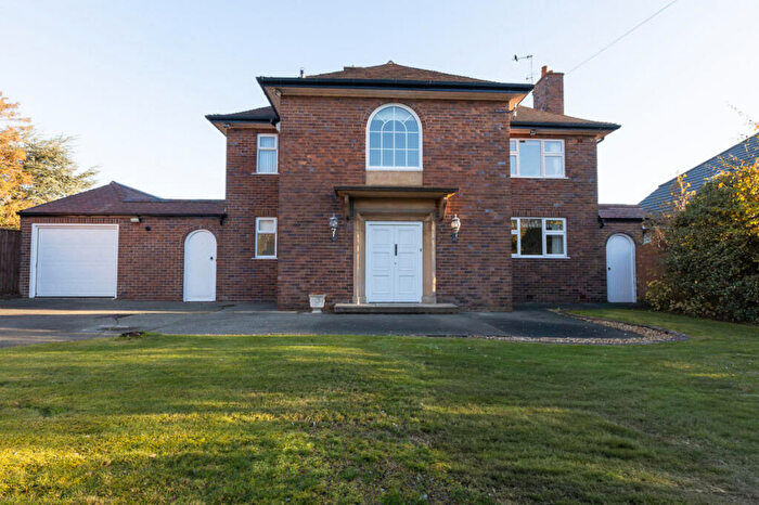 3 Bedroom Detached House For Sale In Oaksway, Wirral, CH60