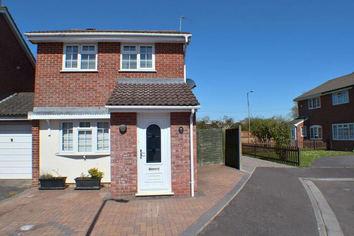 3 Bedroom Detached House To Rent In Condell Close, Bridgwater, TA6