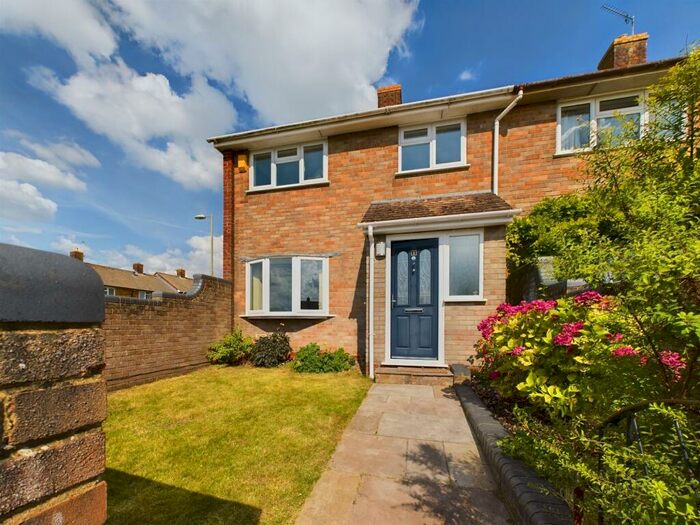 3 Bedroom End Of Terrace House To Rent In Stag Hill, South Ham, Basingstoke, RG22