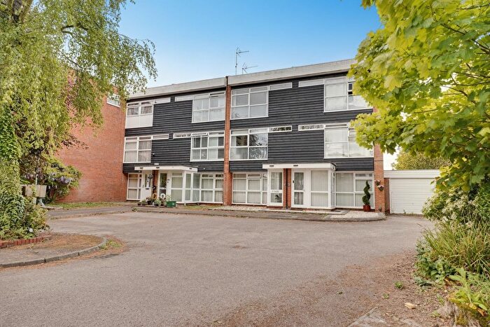 2 Bedroom Maisonette For Sale In Willowmead, Sawbridgeworth, CM21