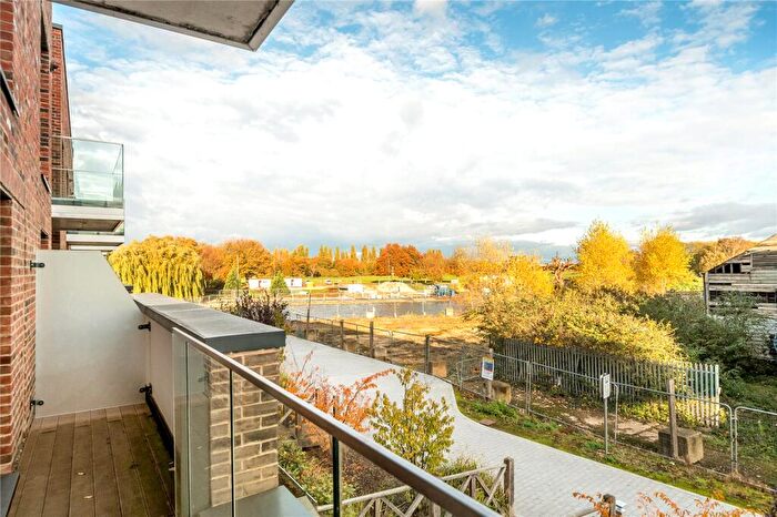 2 Bedroom Flat To Rent In Darlington House, Merlin Drive, Fletton Quays, PE2