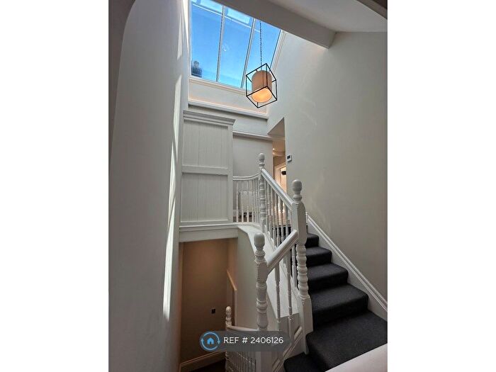 3 Bedroom Flat To Rent In Queens Drive, Malvern, WR14
