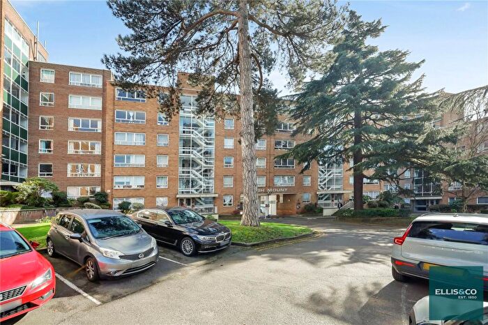 2 Bedroom Apartment For Sale In High Mount, Station Road, Hendon, NW4