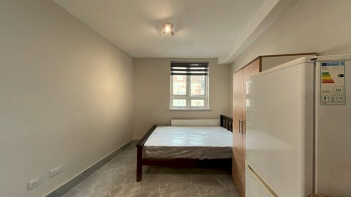 Studio To Rent In High Street, London, NW10