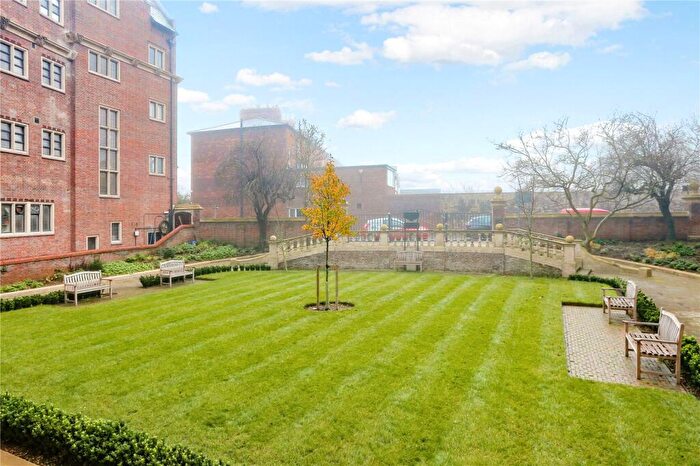 2 Bedroom Apartment To Rent In Observatory Street, Oxford, Oxfordshire, OX2