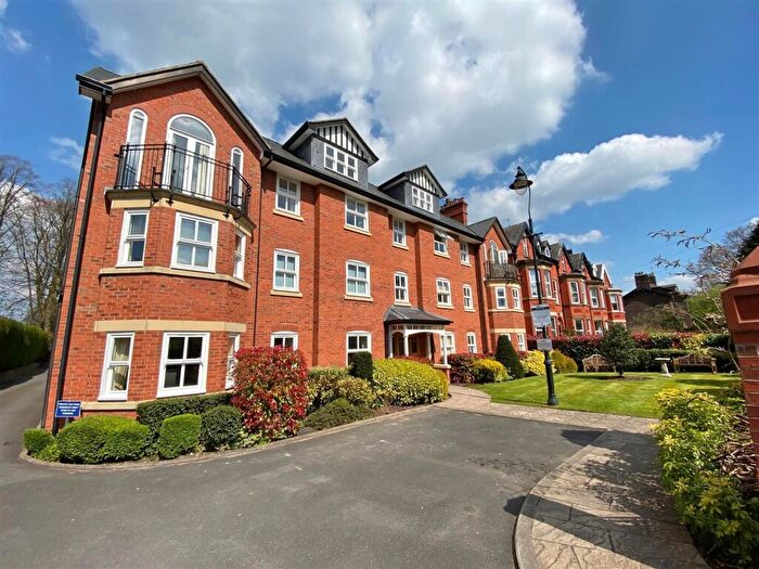 2 Bedroom Flat For Sale In Victoria Road, Macclesfield, SK10