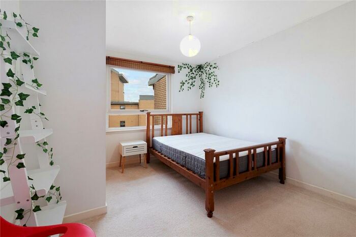 2 Bedroom Flat For Sale In Charlotte Street, Glasgow, Lanarkshire, G1