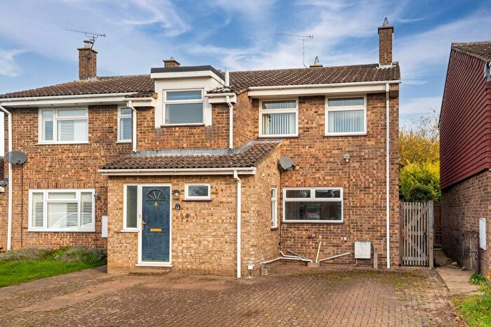 4 Bedroom Semi Detached House For Sale In Dolphin Close, Linton, CB21