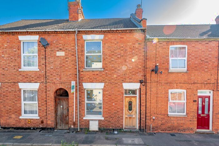 2 Bedroom Terraced House To Rent In Wallace Street, Milton Keynes, Buckinghamshire, MK13