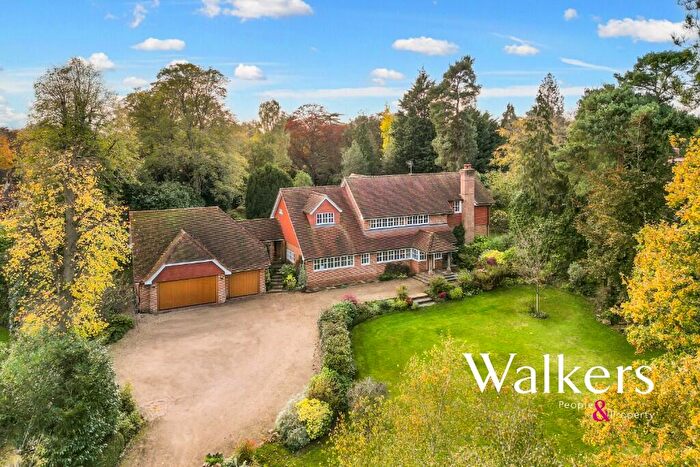 4 Bedroom Detached House For Sale In Mill Green, Fryerning, CM4
