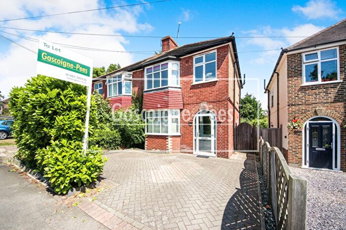 3 Bedroom Property To Rent In Rydes Hill Road, Guildford, GU2