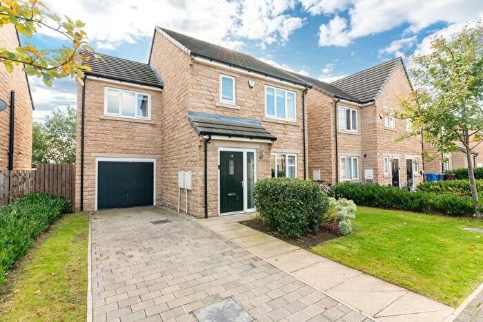 4 Bedroom Detached House For Sale In Lairds Way, Penistone, S36