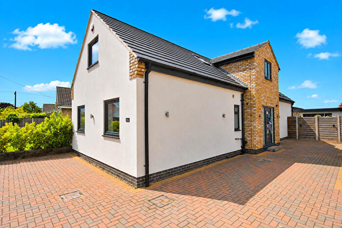 4 Bedroom Detached House For Sale In Main Street, Auckley, DN9
