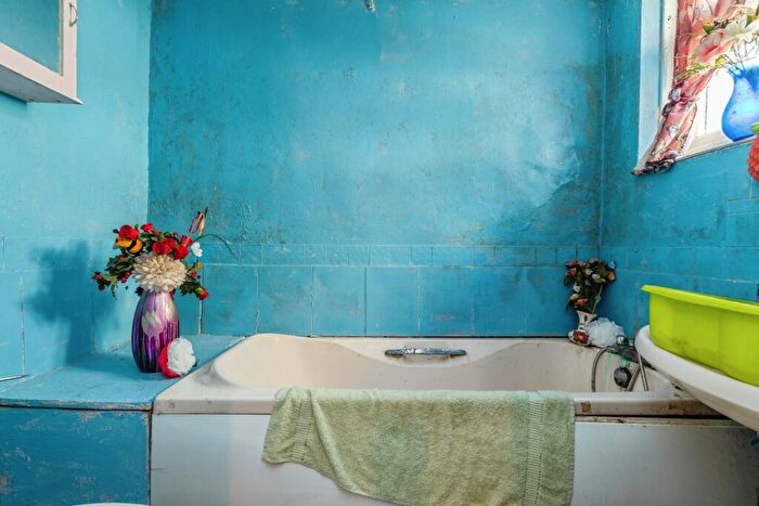 2 Bedroom Terraced House For Sale In Canterbury Street, Gillingham, Kent, ME7