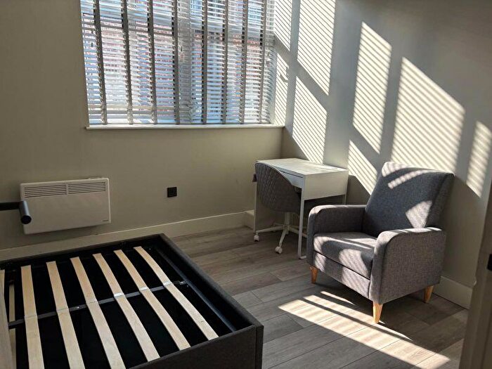 1 Bedroom Terraced House To Rent In Wood Street, Bolton, BL1