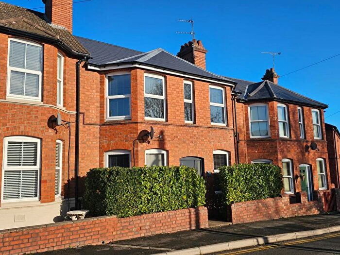 3 Bedroom Terraced House To Rent In Whitemoor Road, Kenilworth, CV8