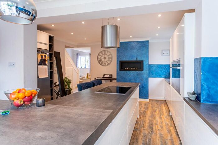 4 Bedroom Detached House For Sale In Glaziers Lane, Normandy, Guildford, GU3