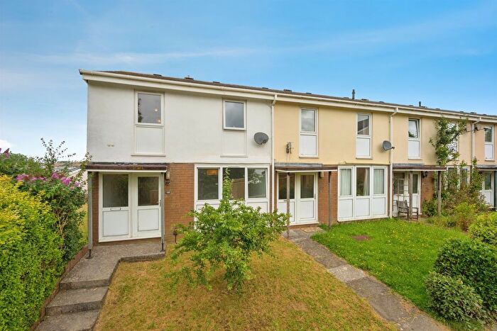3 Bedroom End Terrace House For Sale In Westfield, Plymouth, PL7