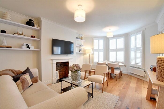 1 Bedroom Flat For Sale In Bennett Park, Blackheath, London, SE3