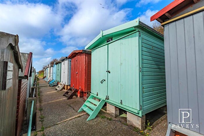 Chalet For Sale In High Wall Promenade, Frinton On Sea, CO13