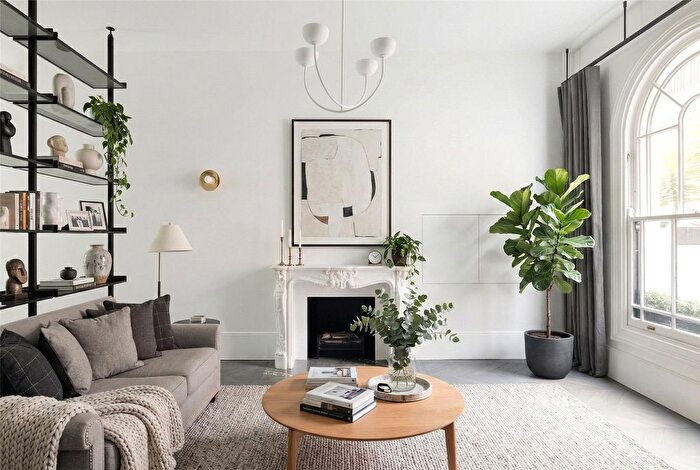 3 Bedroom End Of Terrace House To Rent In Craven Hill Mews, London, W2