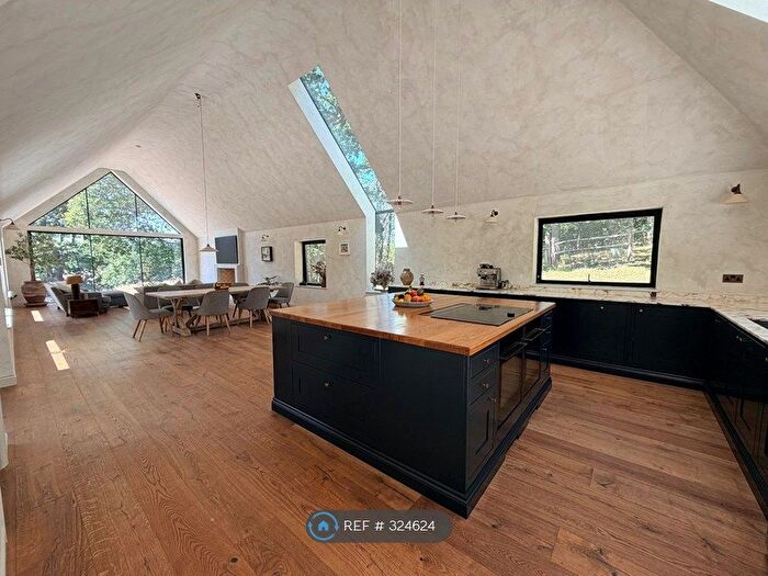 4 Bedroom Detached House To Rent In Luxfords Lane, East Grinstead, RH19