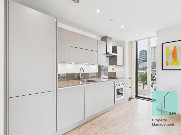 2 Bedroom Apartment To Rent In Great Eastern Road, Stratosphere Tower, E15