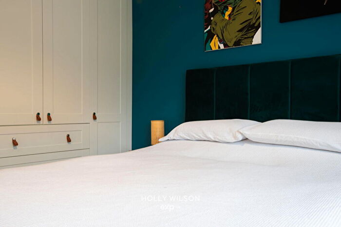 3 Bedroom Terraced House For Sale In Badger Place, Bordon, GU35