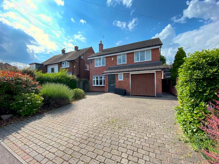 4 Bedroom Detached House To Rent In Spinney Hill Drive, Loughborough, LE11