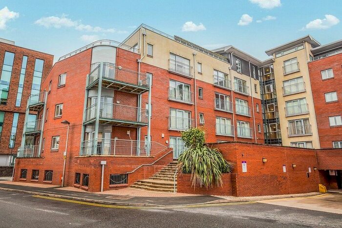 2 Bedroom Flat To Rent In Queens Road, Chester CH1