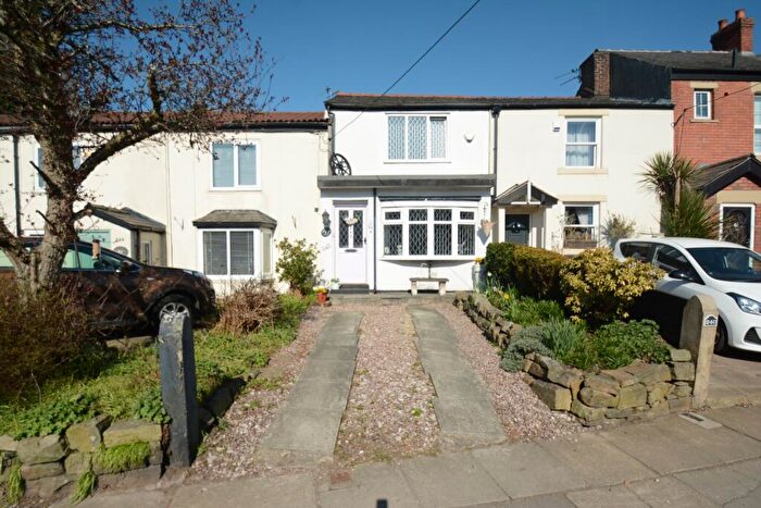 3 Bedroom Terraced House For Sale In Lumb Lane, Droylsden, M43