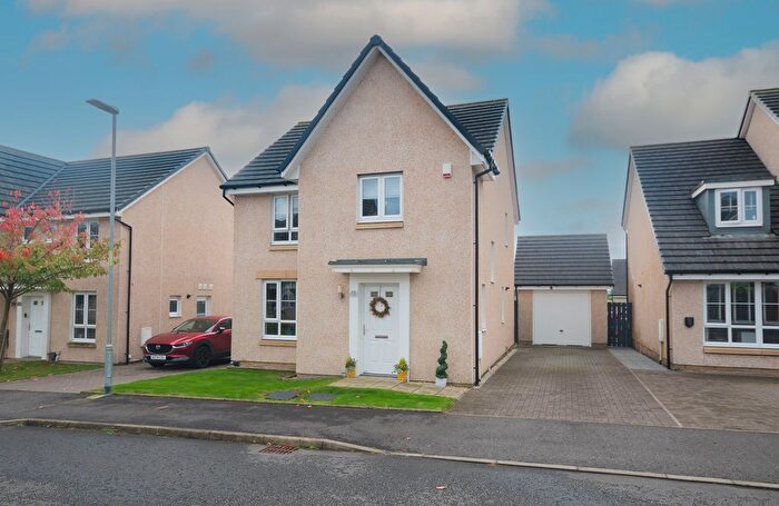 4 Bedroom Detached House For Sale In Bryony Wynd, Cumbernauld, G68