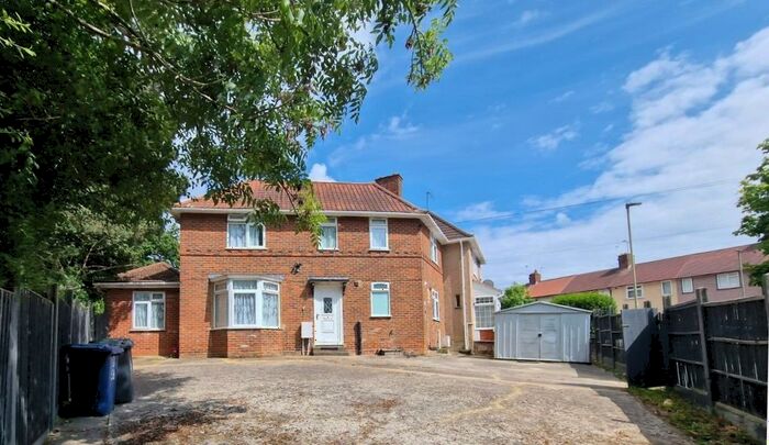 5 Bedroom End Of Terrace House To Rent In Fortescue Road, Burnt Oak, Edgware, HA8