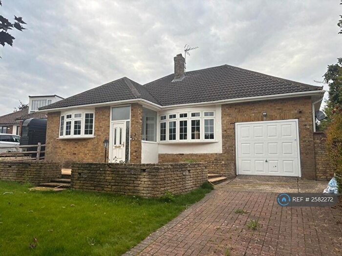 2 Bedroom Bungalow To Rent In Imadene Crescent, Lindford, Bordon, GU35