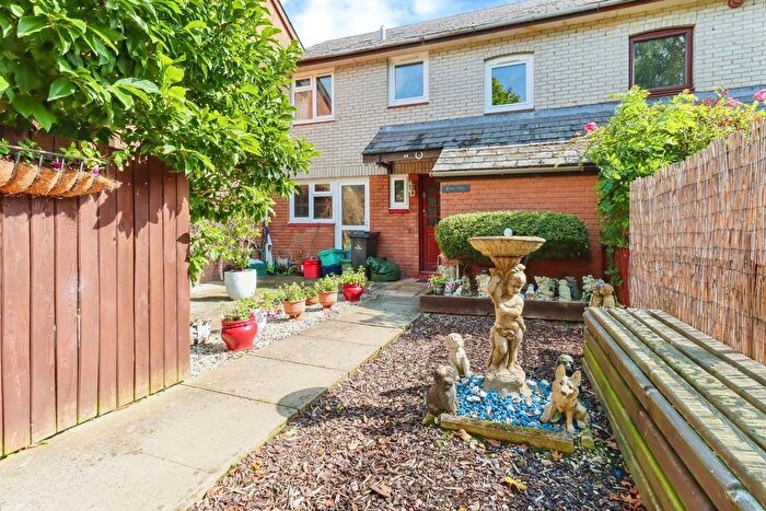 3 Bedroom Terraced House For Sale In Lon Glanyrafon, Newtown, SY16