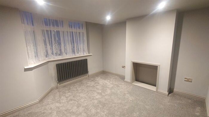 2 Bedroom Semi-Detached House To Rent In Wardour Close, Broadstairs, CT10