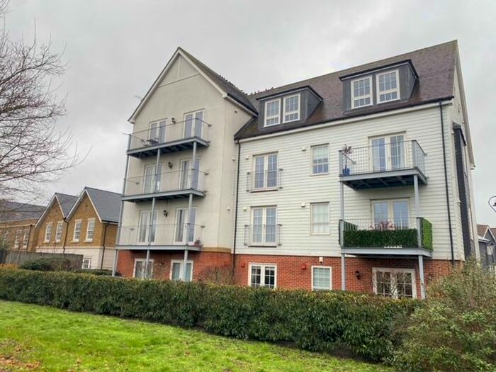 2 Bedroom Flat To Rent In Ambleside Place, Canterbury, CT2