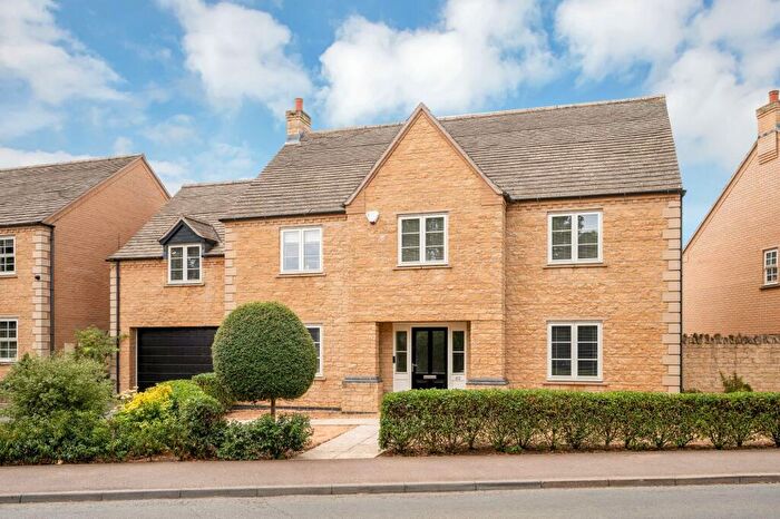 5 Bedroom Detached House For Sale In Uffington Road, Barnack, PE9