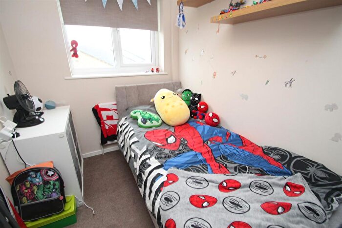 3 Bedroom End Of Terrace House For Sale In Newington Walk, Maidstone, Kent, ME14