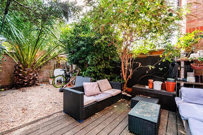 2 Bedroom Terraced House To Rent In Albert Close, Northiam Street, Hackney, E9
