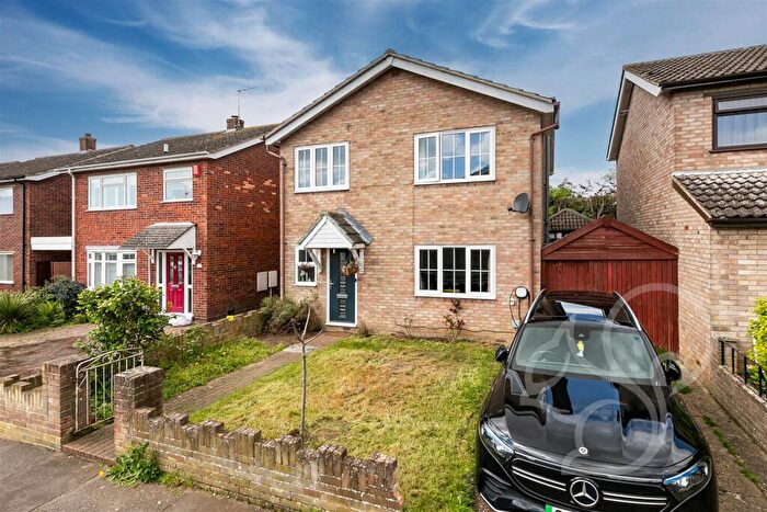4 Bedroom Detached House For Sale In Reymead Close, West Mersea, CO5