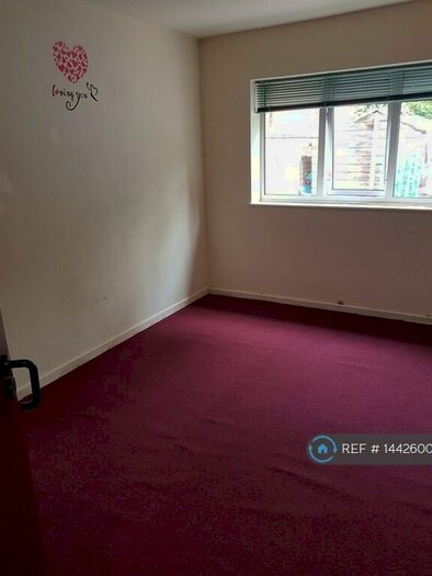3 Bedroom Flat To Rent In Cannon Hill Road, Birmingham, B12