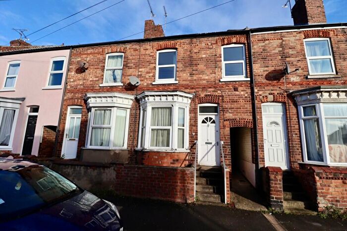 3 Bedroom Terraced House For Sale In Victoria Terrace, Lincoln, LN1
