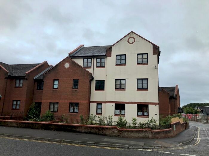 2 Bedroom Maisonette To Rent In Priory Road, Wells, BA5