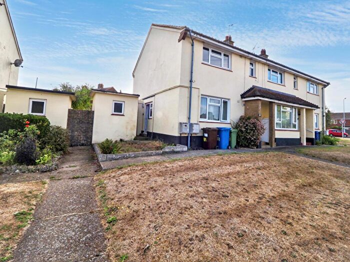 2 Bedroom Flat For Sale In Flat, - Rectory Road, Sittingbourne, Kent, ME10