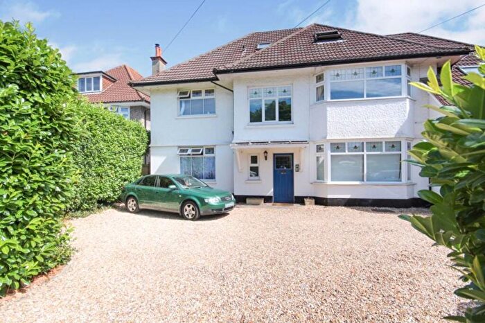 3 Bedroom Property To Rent In Beechey Road, Bournemouth, BH8