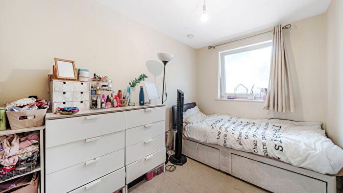 2 Bedroom Flat For Sale In Cottington Street, London, SE11